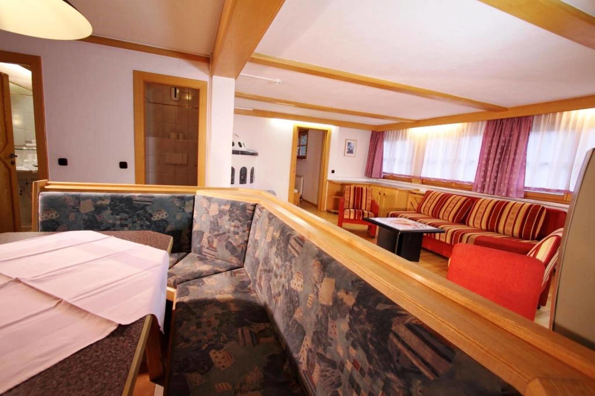 Landhaus Edelweiss Sankt Leonhard im Pitztal Εξωτερικό φωτογραφία