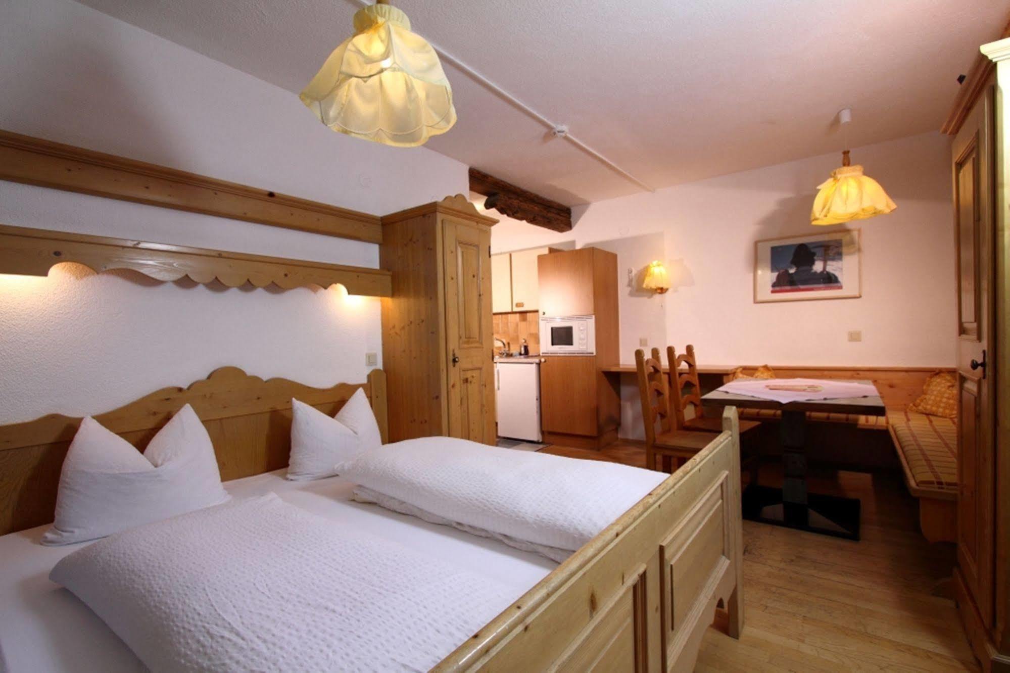 Landhaus Edelweiss Sankt Leonhard im Pitztal Εξωτερικό φωτογραφία